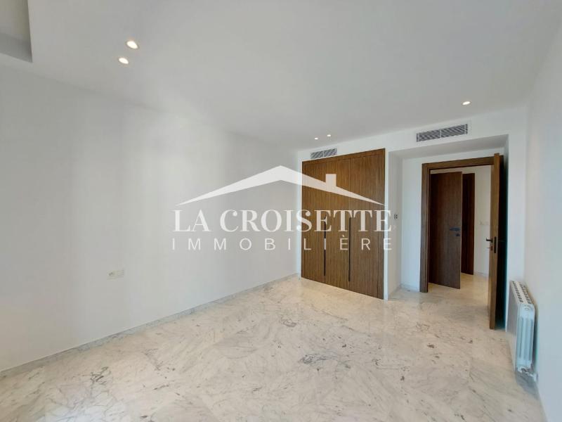 Appartement S+3 avec terrasse vue sur mer à La Marsa